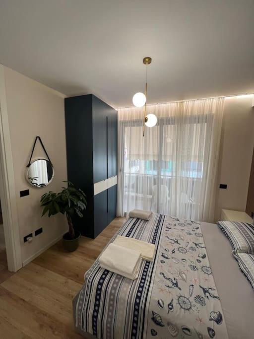 Sphinx Apartment Durrës Esterno foto